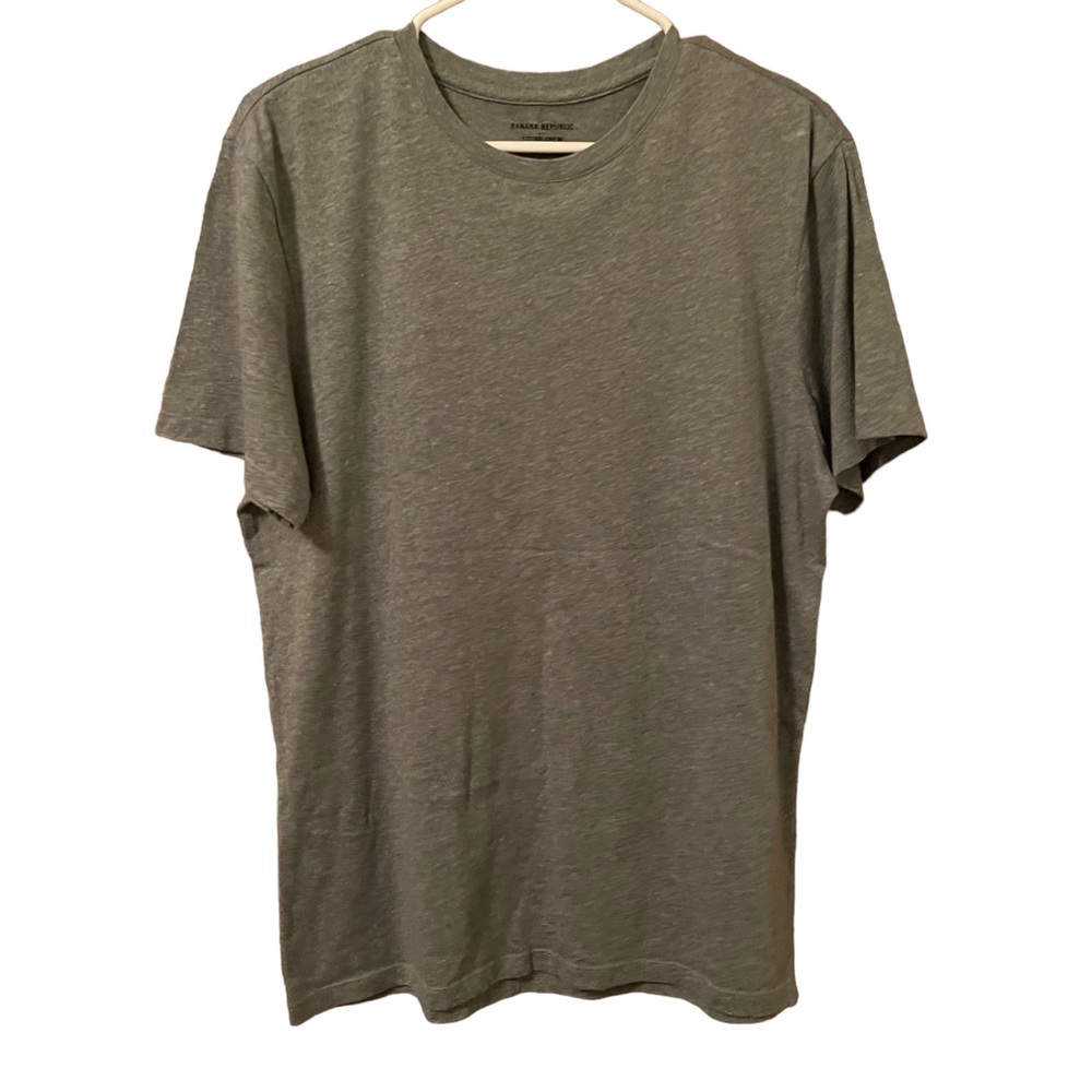 Banana Republic Medium Fitted Crew Tee